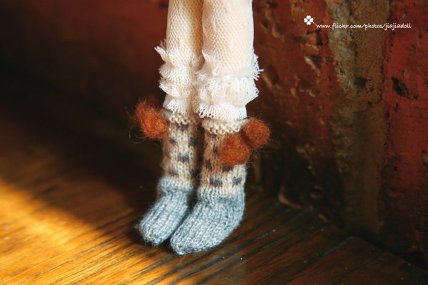 Photo1: Brown dot pompom socks (1)