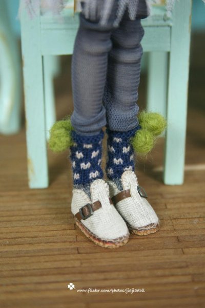 Photo3: navy blue dot pompom socks (3)