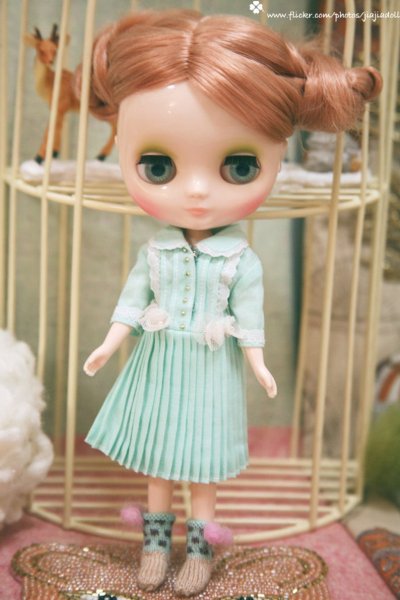 Photo5: violet dot pompom socks (5)