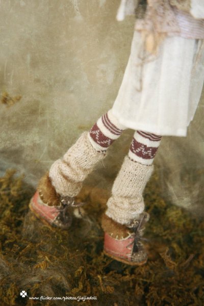 Photo2: cream leg warmers (2)