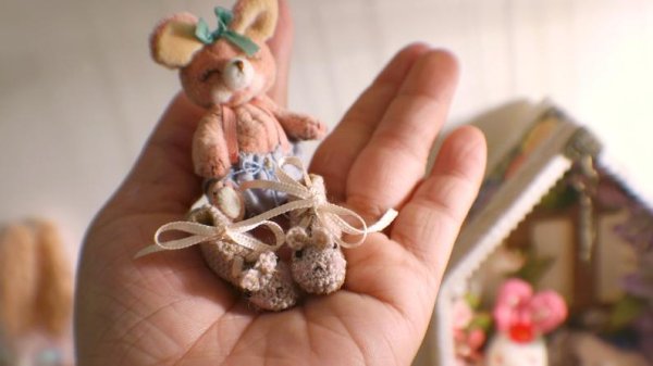 Photo7: 1:12 scare Bunny or Bear Hand Knited boots (7)