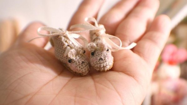 Photo2: 1:12 scare Bunny or Bear Hand Knited boots (2)