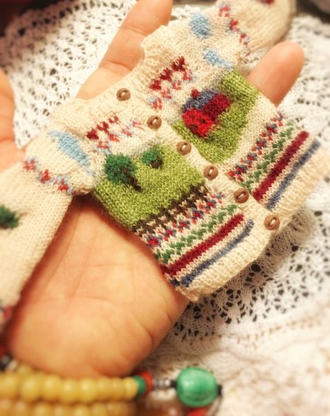 Photo4: happy farm sweater  (4)