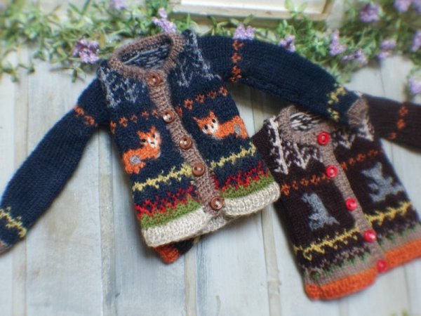 Photo1: fox and bear sweater  (1)