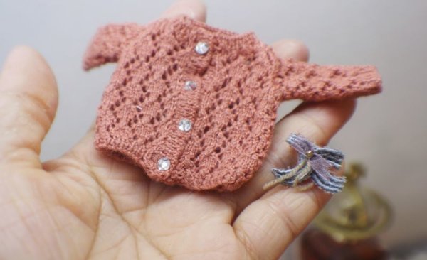 Photo3: 2 pieces - pink mohair hollow bowknots lace sweater and bowknot brooch (3)