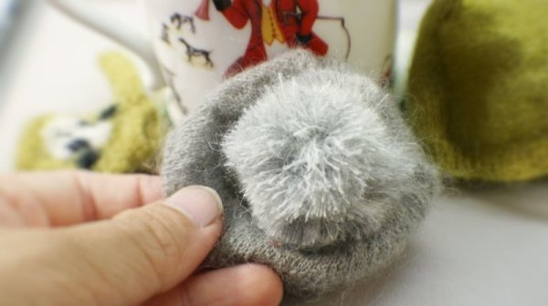 Photo3: grey mohair pompom hat (3)