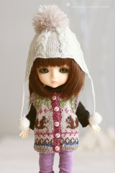 Photo6: coloured squirrel sweater (6)