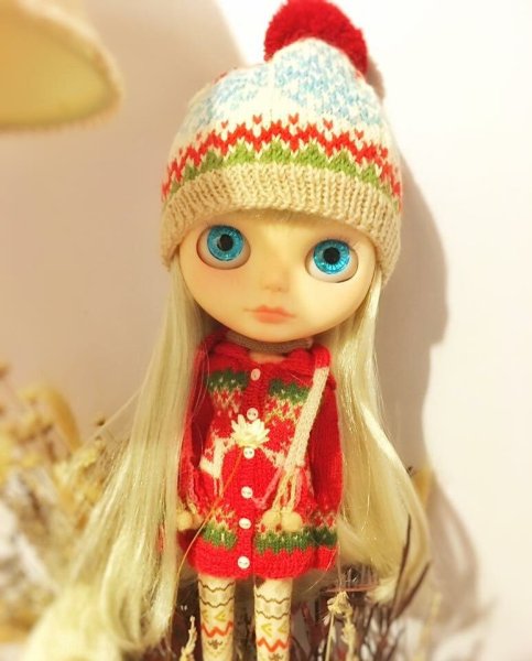 Photo4: red deer sweater (4)