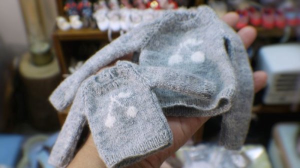 Photo3: grey cherry sweater (3)