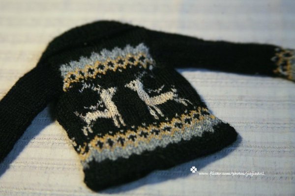 Photo5: black deer sweater (5)