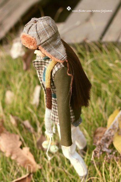 Photo4: pompom scarf in brown (4)