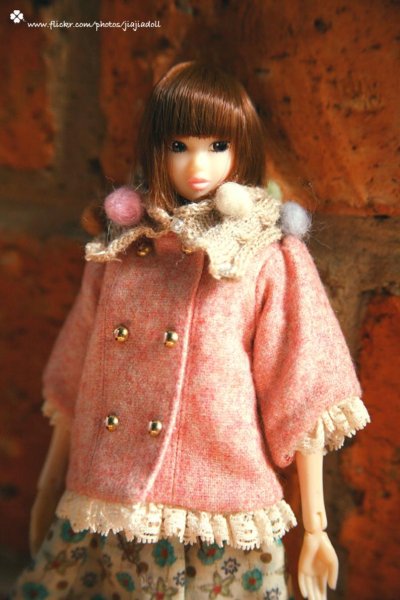 Photo4: color pompom cape in cream (4)