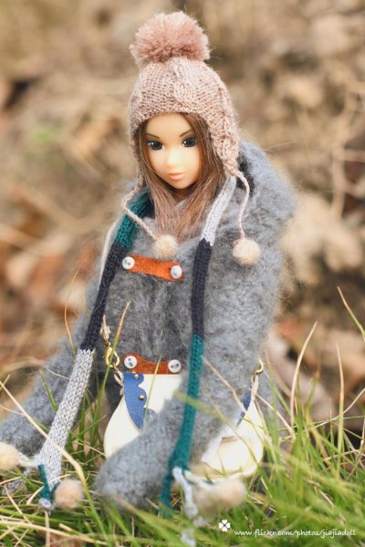 Photo4: pompom scarf in green (4)