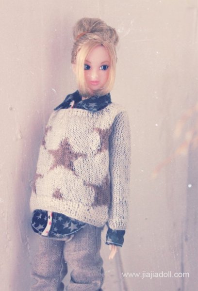 Photo2: stars sweater in white (2)