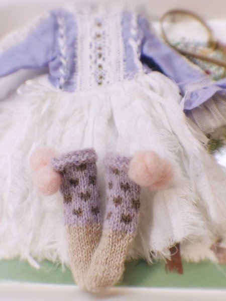 Photo2: violet dot pompom socks (2)