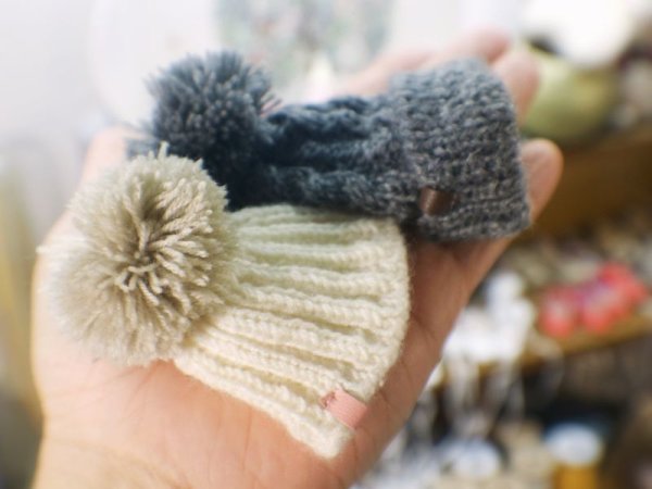 Photo2: pompom hat (2)