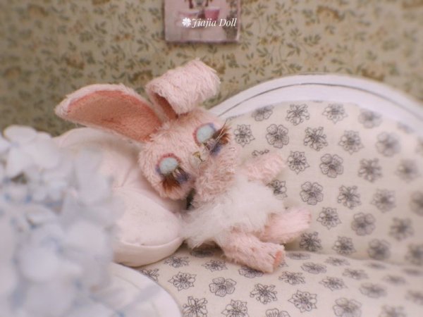 Photo4: Sleeping Bunny in soft pink (4)