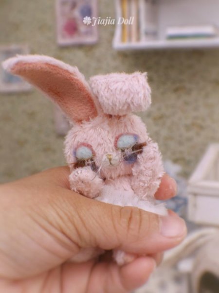 Photo2: Sleeping Bunny in soft pink (2)