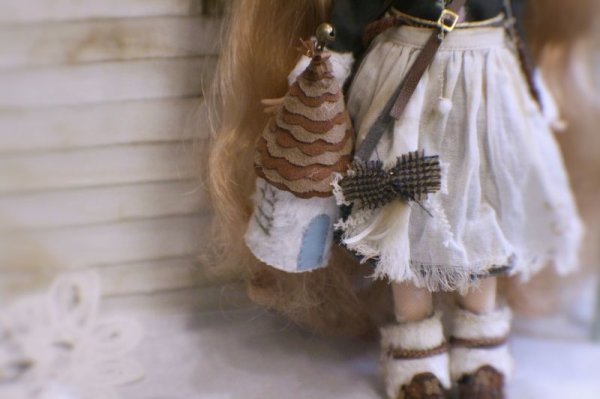 Photo12: round fur house bag- many way to use (of find my red velvet set) (12)