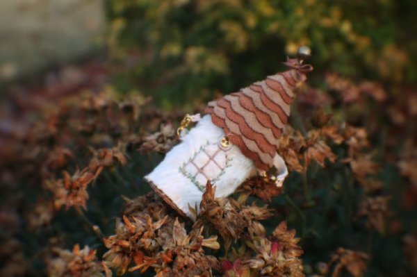 Photo2: round fur house bag- many way to use (of find my red velvet set) (2)