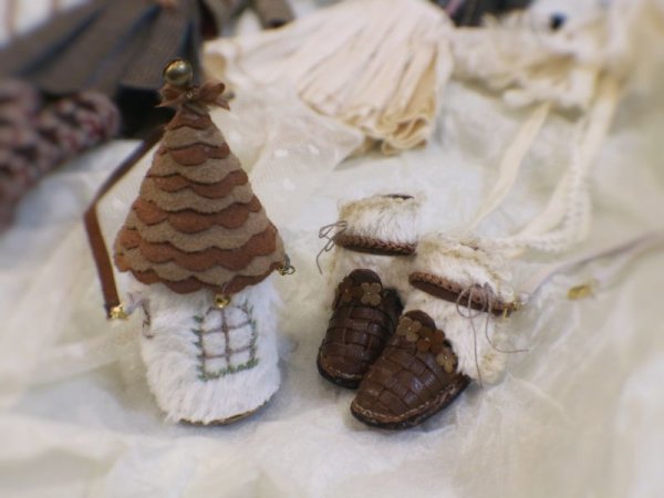 Photo6: Special flower leather fur boots (of find my red velvet set) (6)