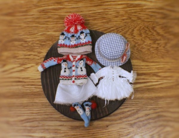 Photo13: snow man pompom hat (13)