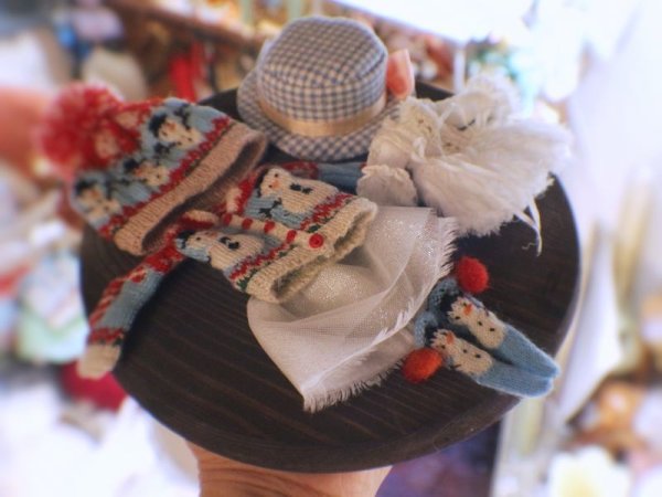 Photo12: snow man pompom hat (12)