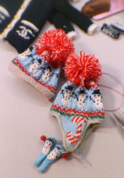 Photo14: snow man pompom hat (14)