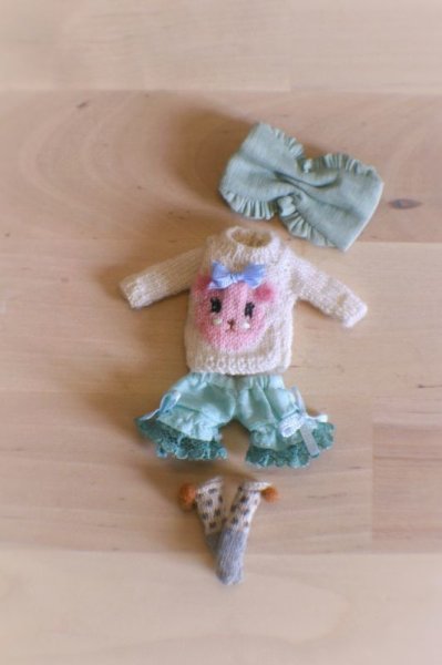 Photo2: pink bear sweater (2)