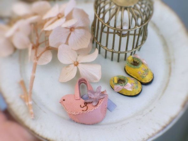 Photo5: yellow leather hand embroider flower shoes. (5)