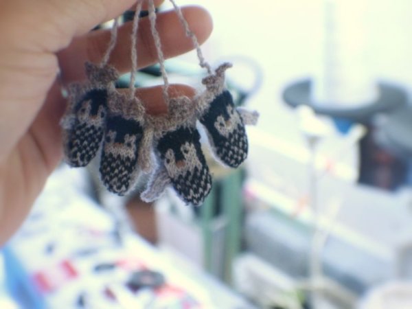 Photo5: grey penguin gloves (5)