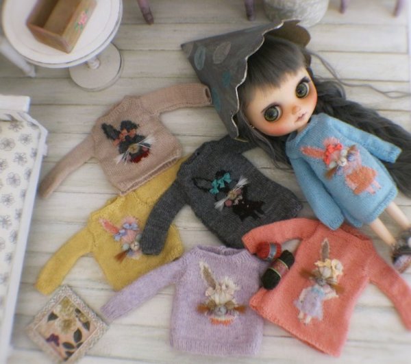 Photo2: Sleeping bunny hello style sweater in grey of dark grey bunny (2)
