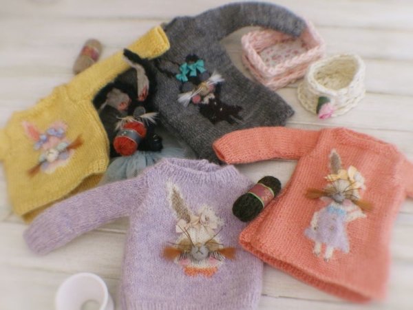 Photo4: Sleeping bunny hello style sweater in grey of dark grey bunny (4)