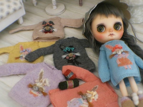 Photo3: Sleeping bunny hello style sweater in grey of dark grey bunny (3)