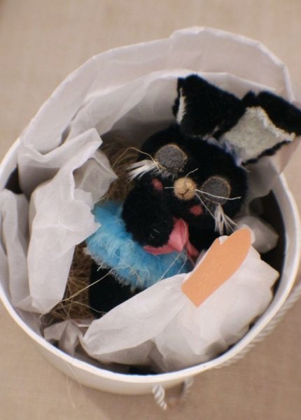 Photo2: Sleeping Bunny in fat black (2)