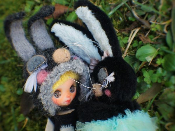 Photo3: Sleeping Bunny in fat black (3)