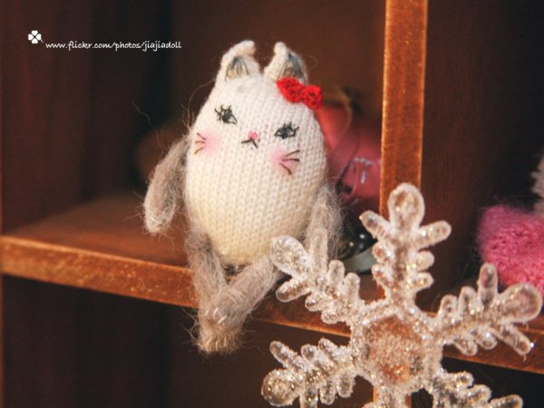 Photo1: Hand knit and Needle Felted Rice Cat Kaka - Mini (1)