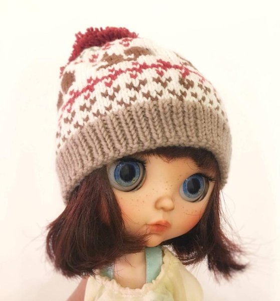 Photo5: coloured bear or squirrel or bear knitted hat (5)