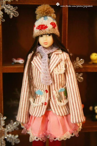 Photo4: red mushroom twist pompom hat in white (4)