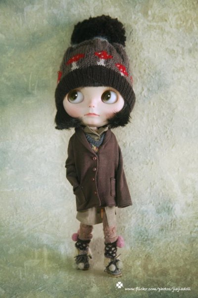 Photo4: red mushroom twist pompom in coffee hat (4)