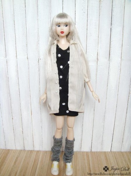 Photo2: eg warmers in grey  (2)