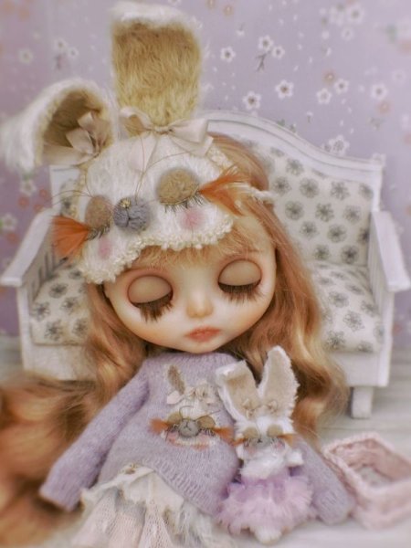 Photo8: sleeping bear mask in brown (big head) (8)