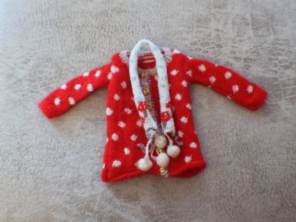 Photo2: mushrooms and raining pompom Scarf in white (2)