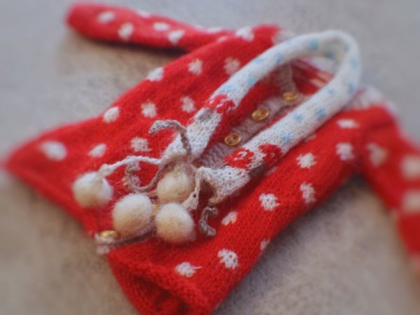 Photo3: mushrooms and raining pompom Scarf in white (3)