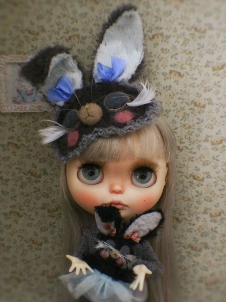 Photo4: sleeping bear mask in brown (big head) (4)