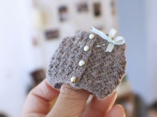 Photo3: camel hollow bowknots lace knitted vest (3)