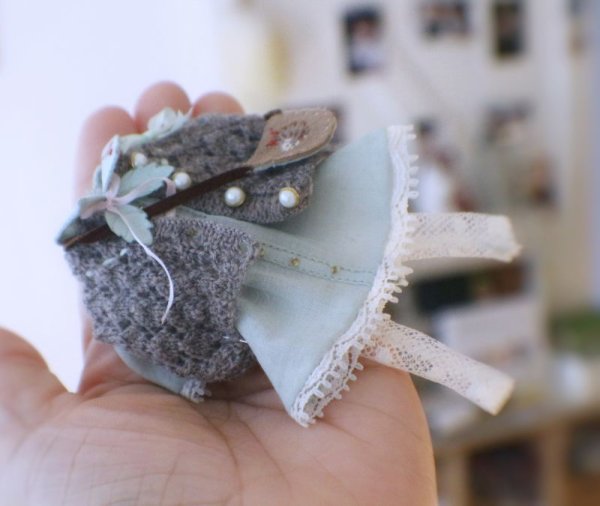 Photo4: camel hollow bowknots lace knitted vest (4)