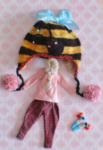 Photo19: happy bee hat (many ways to wear) (19)