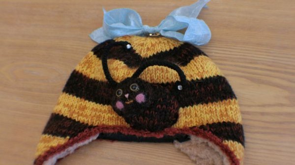 Photo13: happy bee hat (many ways to wear) (13)