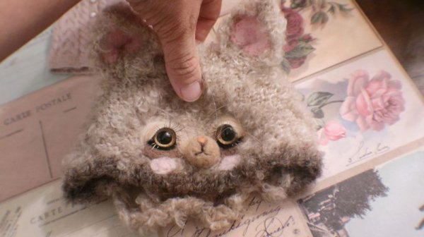 Photo2: Chihuahua hat in cream (2)